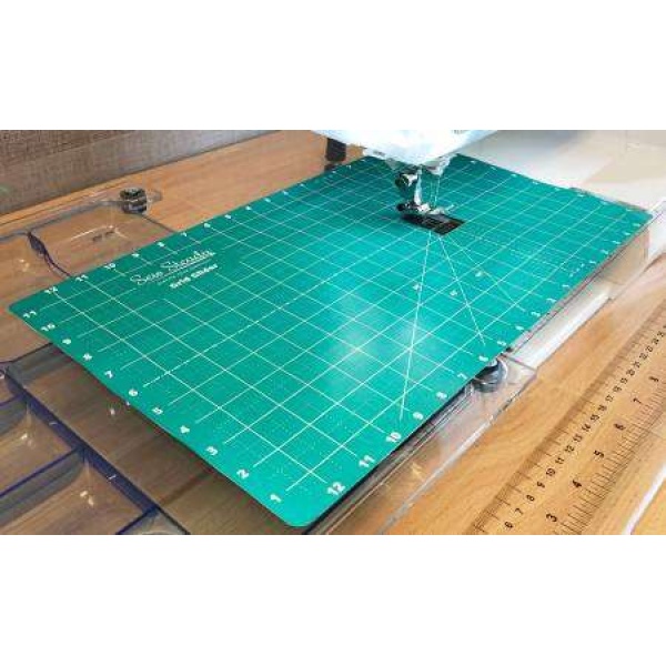 Sew Steady 12in x 20 in Grid Glider