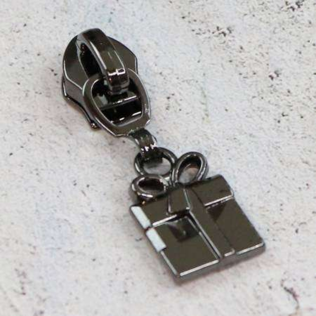 5# Present Zipper Pulls Gunmetal