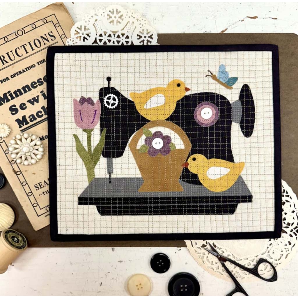 Featherweight Scrapplique April