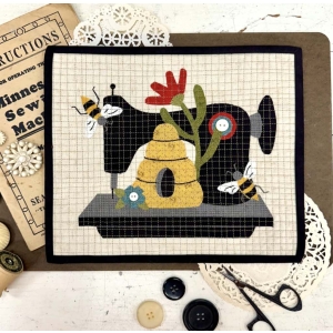 Featherweight Scrapplique August