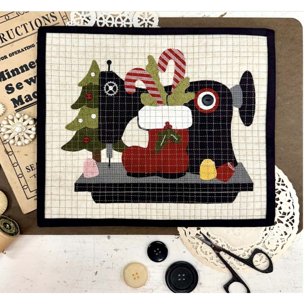 Featherweight Scrapplique December